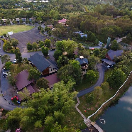 The Chamuang Forest Nakhon Nayok Exterior photo