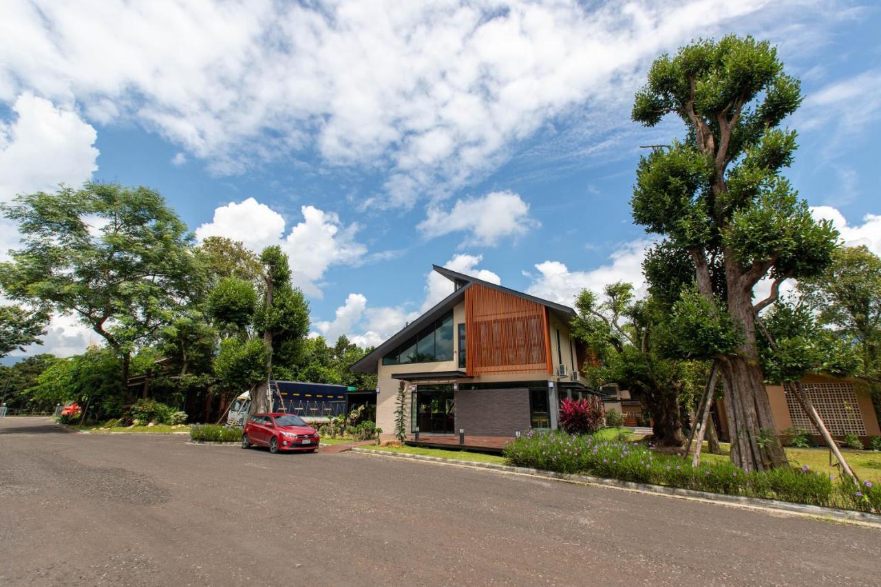The Chamuang Forest Nakhon Nayok Exterior photo
