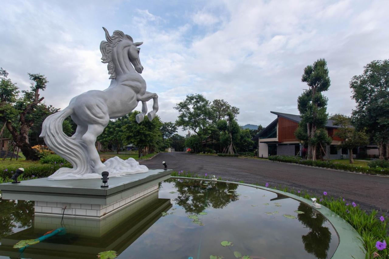 The Chamuang Forest Nakhon Nayok Exterior photo