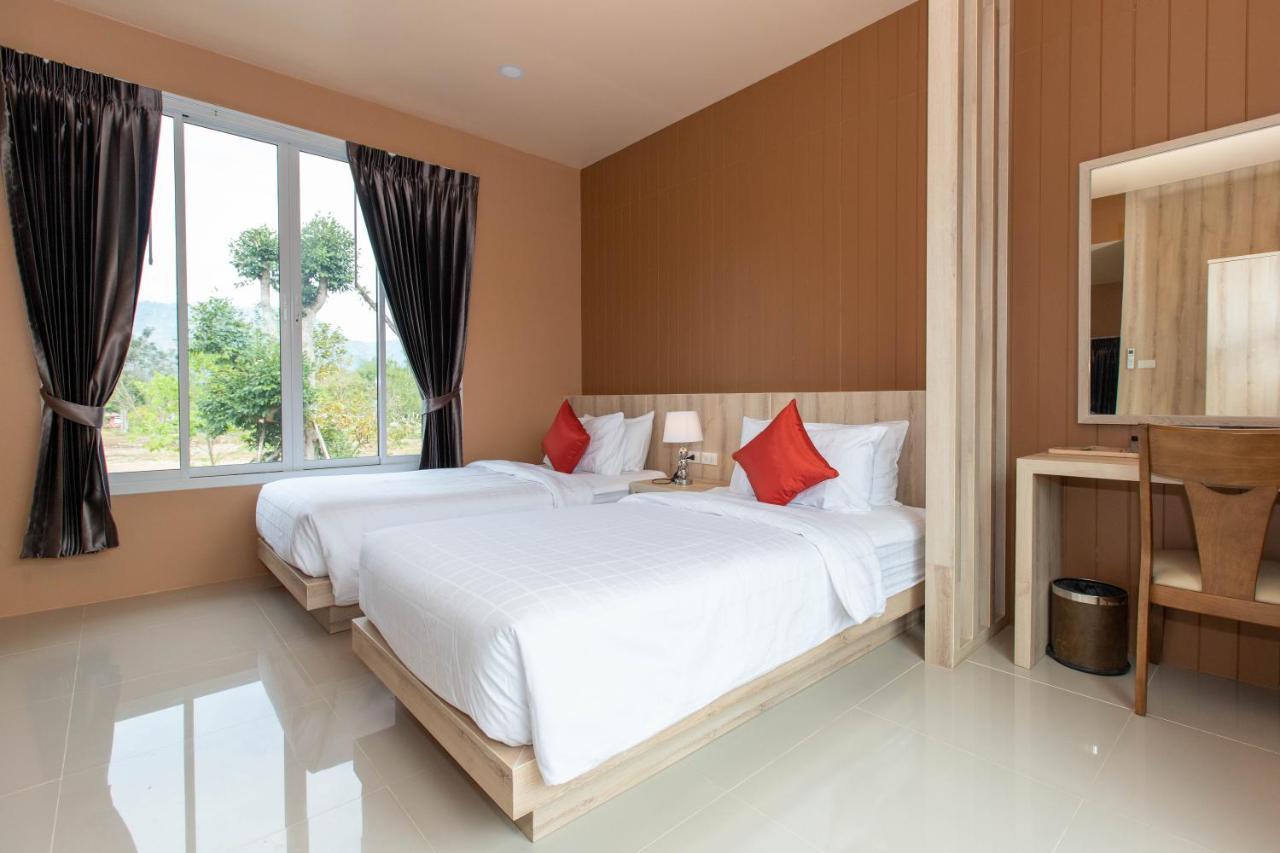 The Chamuang Forest Nakhon Nayok Exterior photo