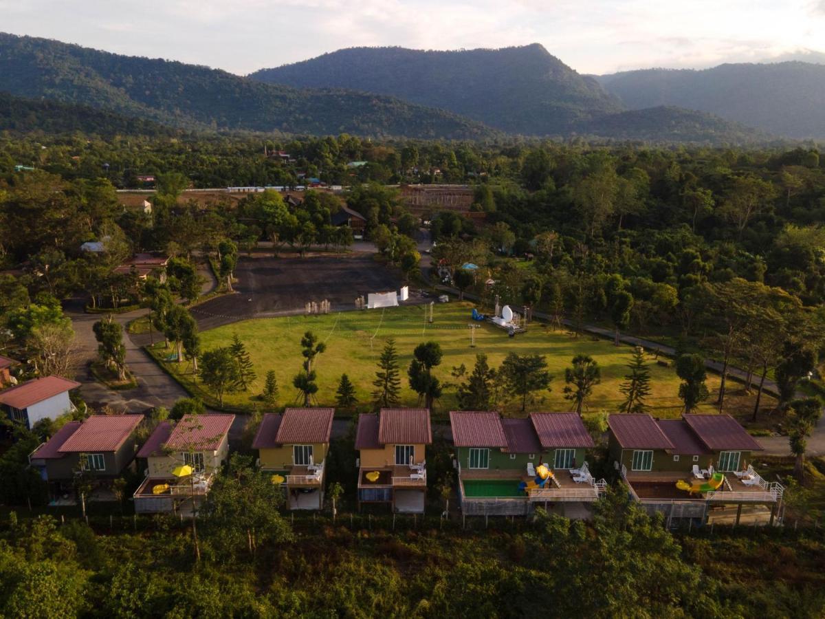 The Chamuang Forest Nakhon Nayok Exterior photo